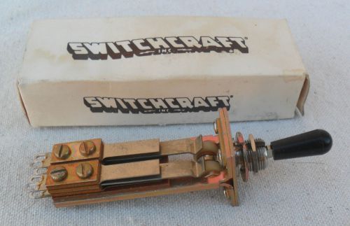 VINTAGE SWITCHCRAFT INC. NO LOCKING 2 WAY SWITCH #16006 W/BOX