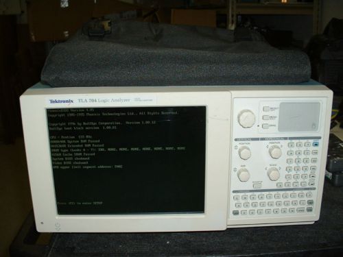 Tektronix TLA704 Logic  Analyzer