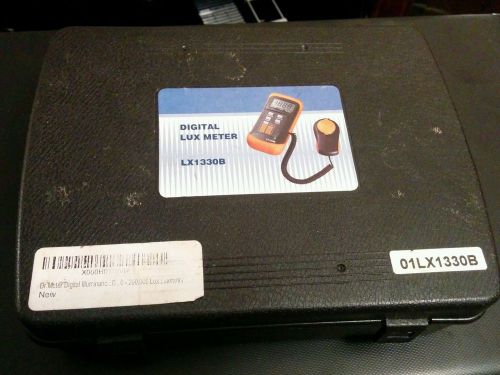 Digital lux meter lx1330b