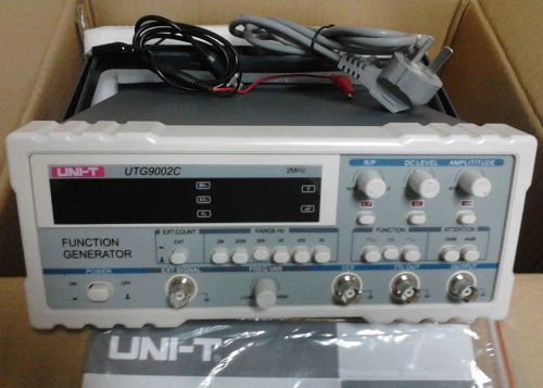 Digital Function Waveform Signal Generator 0.2Hz-2MHz AC 220V Power Brand New