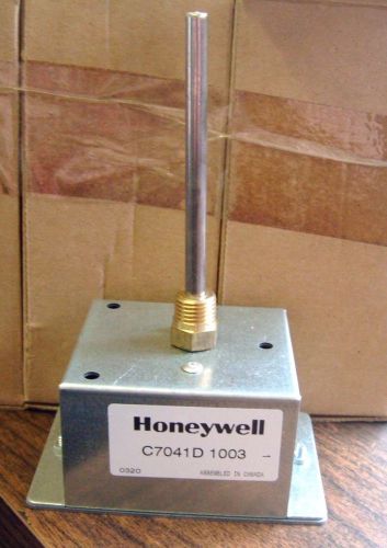 NEW HONEYWELL LOT OF 3 IMMERSION SENSOR 4&#034; C7041D