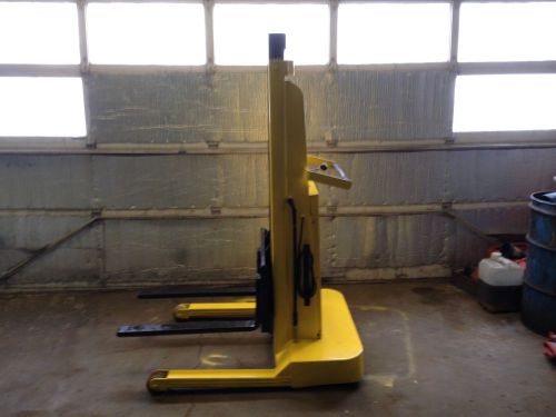 BIG JOE STACKER ELECTRIC HYDRAULIC