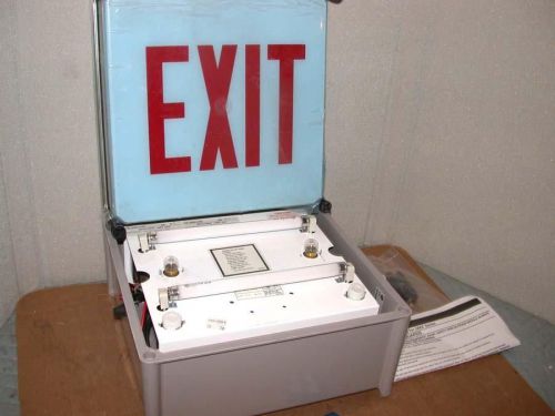 COOPER LIGHTING SURE-LITES EMERGENCY EXIT SIGN CAT UMX UMX107TH  Free S&amp;H