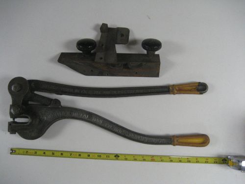 Antique Whitney Punch, 1/4&#034; - 3/16&#034; capacity.