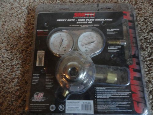 Smith Heavy Duty Oxygen Regulator, 40-175-540