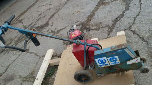 Concrete saw air driven