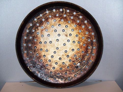 12&#034; Seasoned 1&#034; Deep Pizza Pan with Crisping Holes