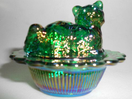 hunter Green carnival glass salt cellar celt cat kitten on nest basket dish art