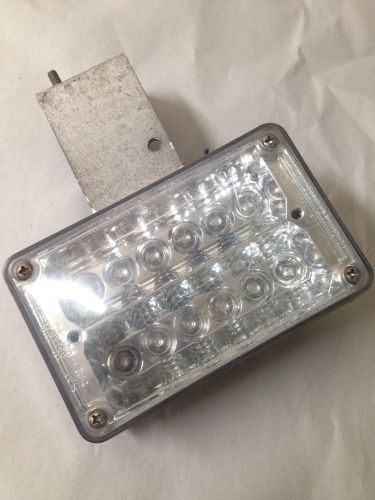 1 USED WHELEN 400 SERIES 6 OVER 6 LED LIGHT HEAD