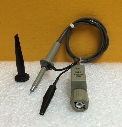 Tektronix P6106A 250 MHz, 18.7 pF, Passive Oscilloscope Probe + Leads &amp; Grabber