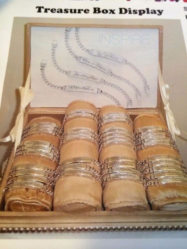 TREASURE BOX JEWELRY DISPLAY CASE BANGLES/BRACELETS ORIG. $100.00 NEW NEVER USED