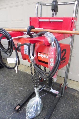 New dayton electric chain hoist 2 ton 15ft lift 8fpm voltage 230/460 fast ship for sale