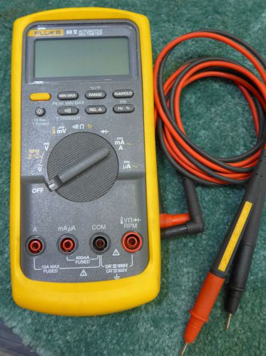 VERY CLEAN Fluke 88V Automotive Multimeter