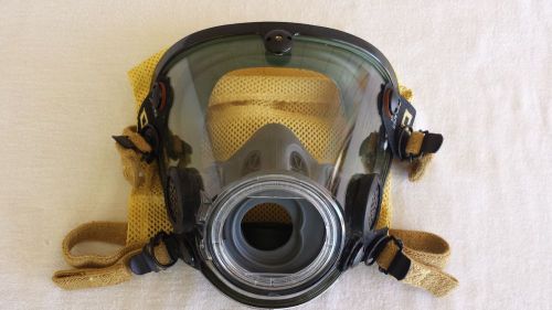 SCOTT Small CBRN AV-2000 Full Face Respirator 804019-71 w/ Kevlar Head Harness