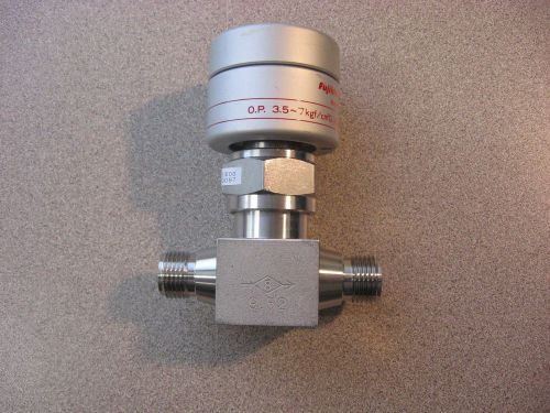 Fujikin 316 L O.P. 3.5 - 7kgf/cm3 (0.34-0.69MPa), 9.52 N.C. Pneumatic Valve, New