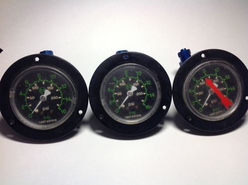 Vintage industrial set of 3 PSI Pressure Gauge - Anciennes jauges industrielles