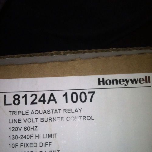 HONEYWELL!  TRIPLE AQUASTAT RELAY! L8124 A.  1007 . NEW!