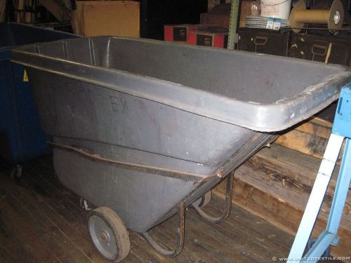 RUBBERMAID TILT TUB TRUCKS L-9203