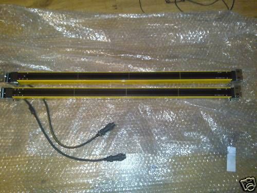 Omron F3S-A322 F3SA322 safety curtain set