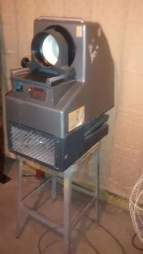 OPAQUE DELINESCOPE PROJECTOR MO. 3525