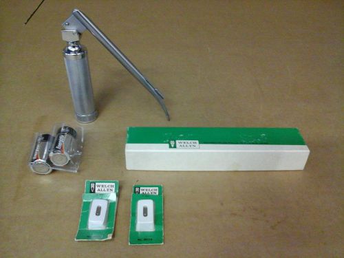 WELCH ALLYN 68603 LIGHTWEIGHT LARYNGOSCOPE HOOK-ON_2 New Bulbs_2 Batteries_