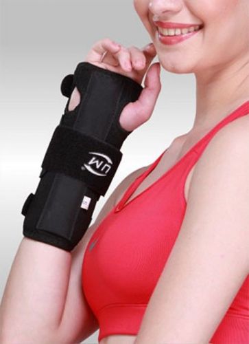 Drytex Material Wrist Cockup Splint,Fits Right / Left Hand