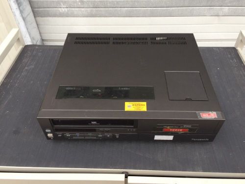 PANASONIC AG-2100 VCR