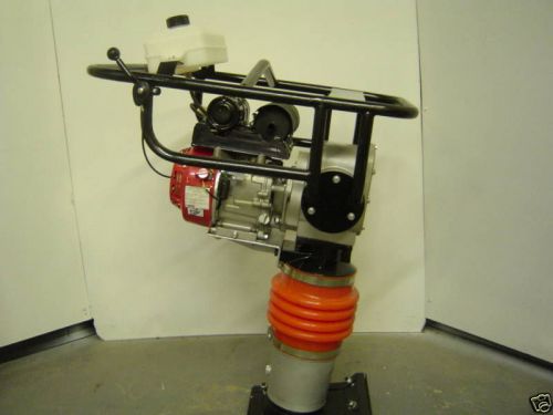 New Bulldog rammer tamper jumping jack plate compactor BD44