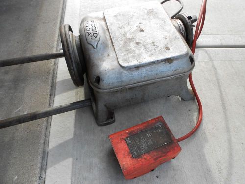 RIDGID 400A PIPE THREADER WITH RIDGID FOOT PEDAL AND RIDGID SPEED CHUCK