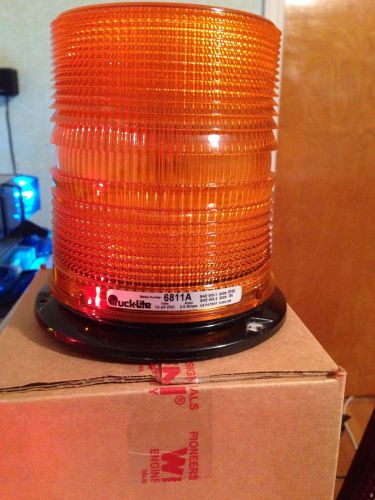 Trucklite 6811A Strobe Light