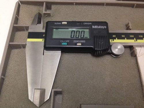 Mitutoyo Absolute Digital Caliper 500-193 CD-12&#034;