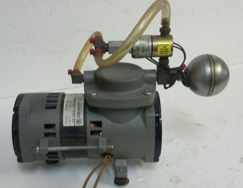 THOMAS INDUSTRIES COMPRESSOR VACUUM PUMP 115V 60HZ  107CA18-820