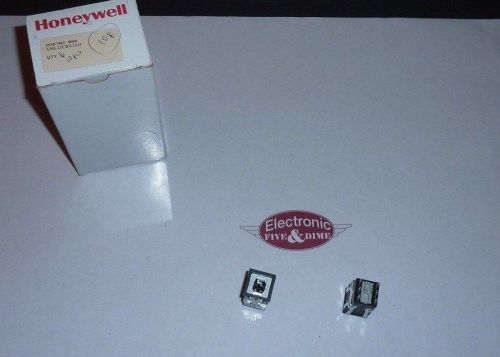 Honeywell AML21CBA2AD Switch, Pushbutton DPDT 2A 250V