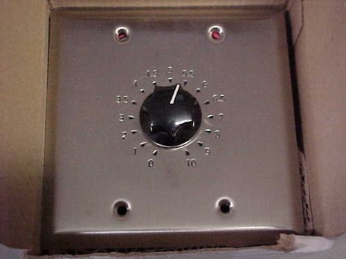 New in box-QC-45 attenuator-Quam Nichols Co-Chicago