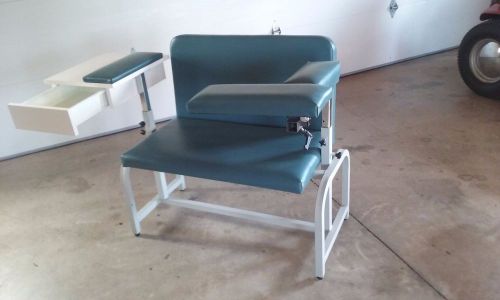 Midmark Clint 6000X Blood Draw Chair