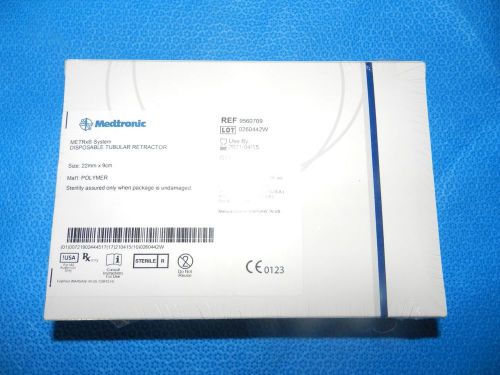 MEDTRONIC DISPOSABLE TUBULAR RETRACTOR 22MM X 9CM.