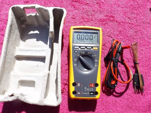 FLUKE 179 *MINT!* TRUE RMS MULTIMETER IN FACTORY EGG CRATE TRAY!