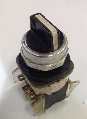 ALLEN BRADLEY  3 POSITION SELECTOR SWITCH 800T-J2KU7 SER T