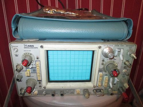 TEKTRONIX 465 OSCILLOSCOPE WITH PROBES POWERS ON