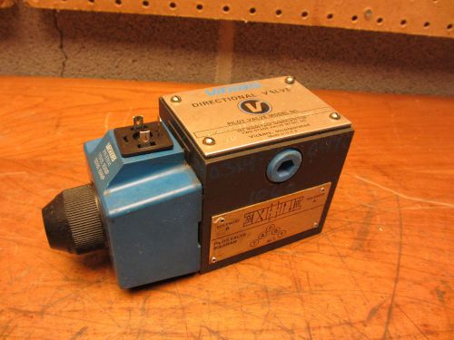 Vickers DG4S4 012B U B 60 Hydraulic Directional Pilot Valve w/ 879141 120V Coil