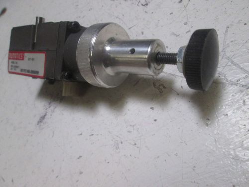 NUMATICS 081RS100J000000 PNEUMATIC REGULATOR *USED*