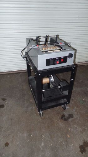 ADVENT LABEL APPLICATOR MODEL 310 LABELING MACHINE