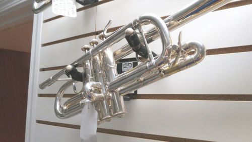 Slatwall Holder for Trumpet - Ingles Sho-all