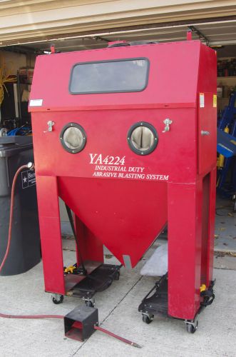 SANDBLASTER Blasting Cabinet - Industrial - Steel Const, model YA4224