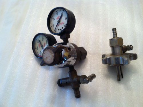 Vintage CO2 Regulator