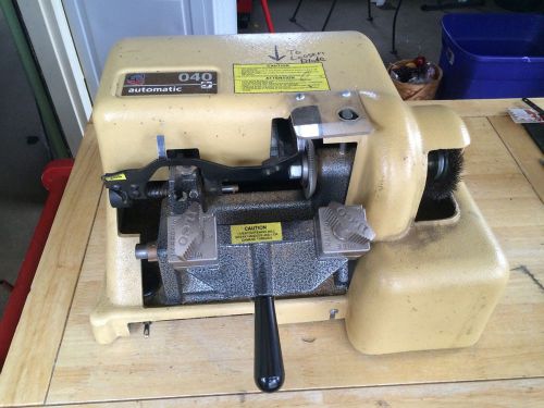 Ilco Automatic 040 Key Machine Used