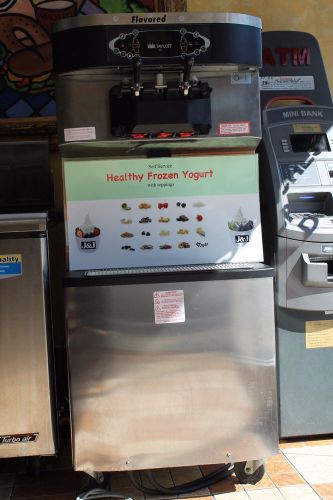 Taylor Frozen Yogurt Machine C71327C000R Soft Serve - GREAT CONDITION