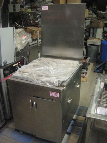 Belshaw donut frier 718lfg &amp; hg18c glazer, w/ (36) 17x25 glaze screens for sale