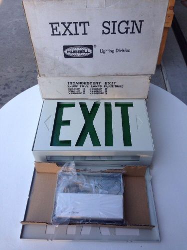 Hubbell Dual Lite Exit Sign Emergency light 2-10W T6 1/2 Lamps Furnished NIB