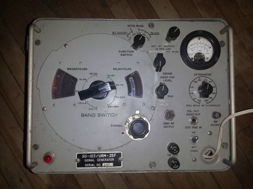 Military SG103-URM25F Signal Generator - Ham Radio Testing Equipment